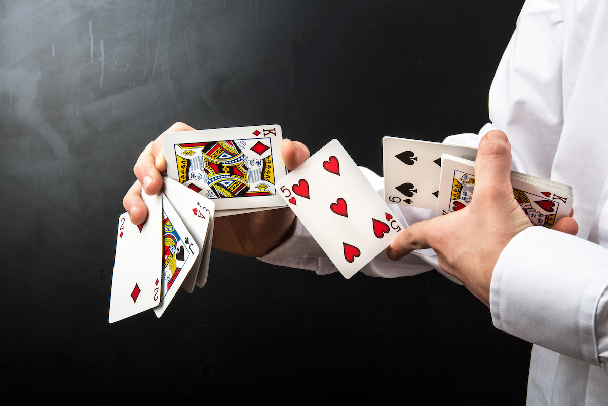 amazing examples of sleight of hand in magic performances