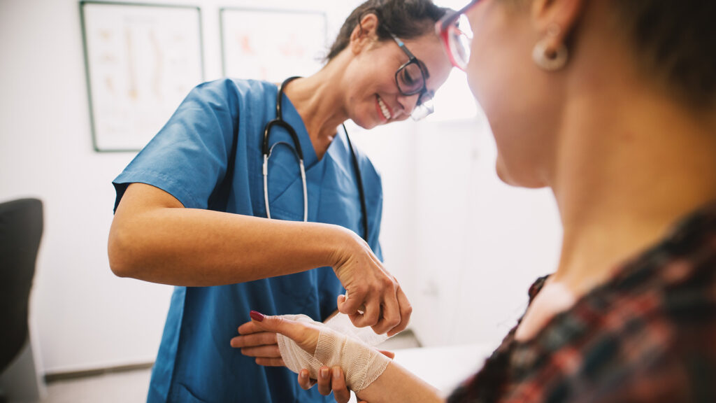 examples of medical professionals and their roles