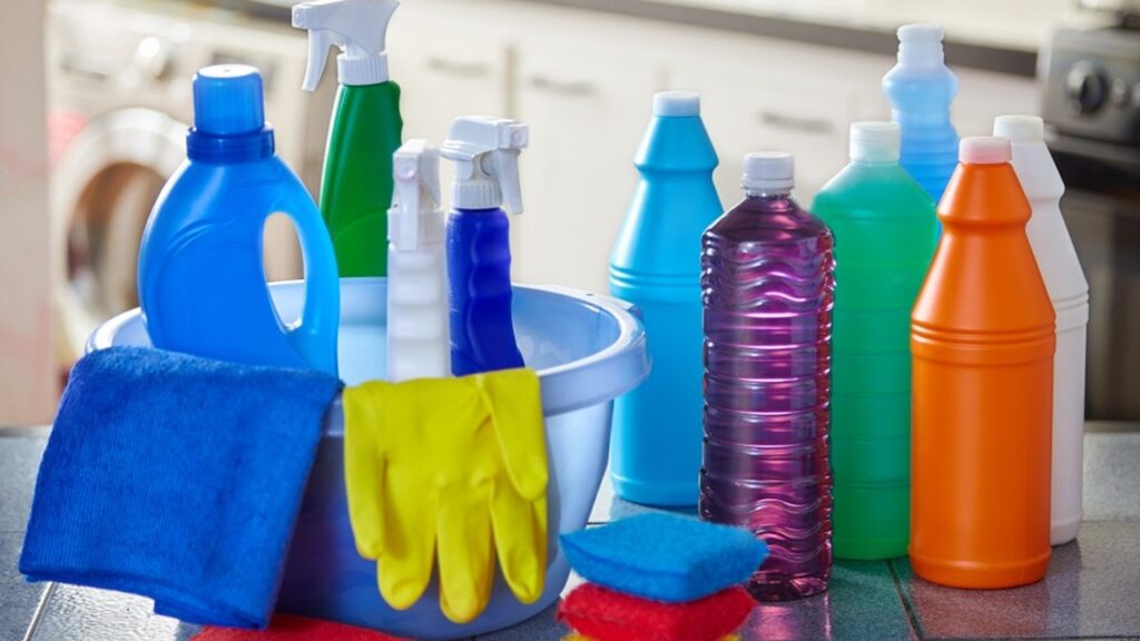 examples of xenoestrogens in everyday products