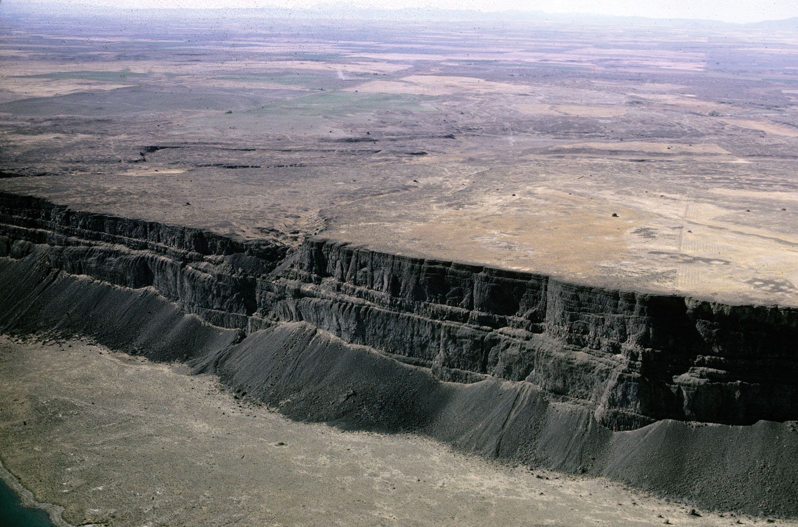 plateaus unique examples and features