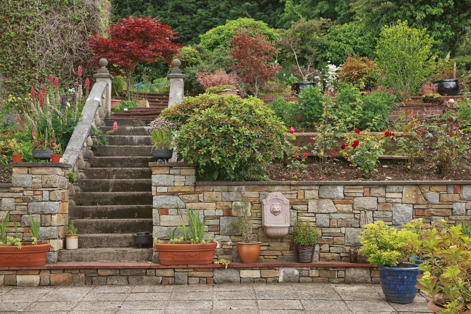 retaining wall ideas to transform your outdoor space